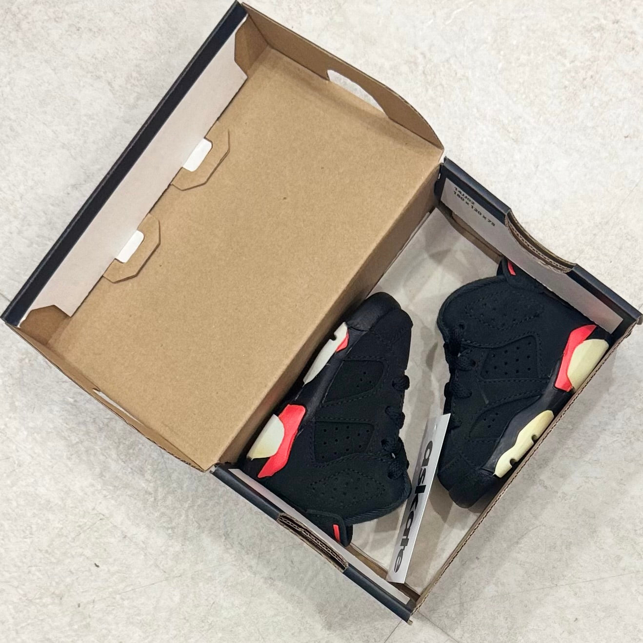 384667-060 Nike Air Jordan 6 TD Black Infrared 2019