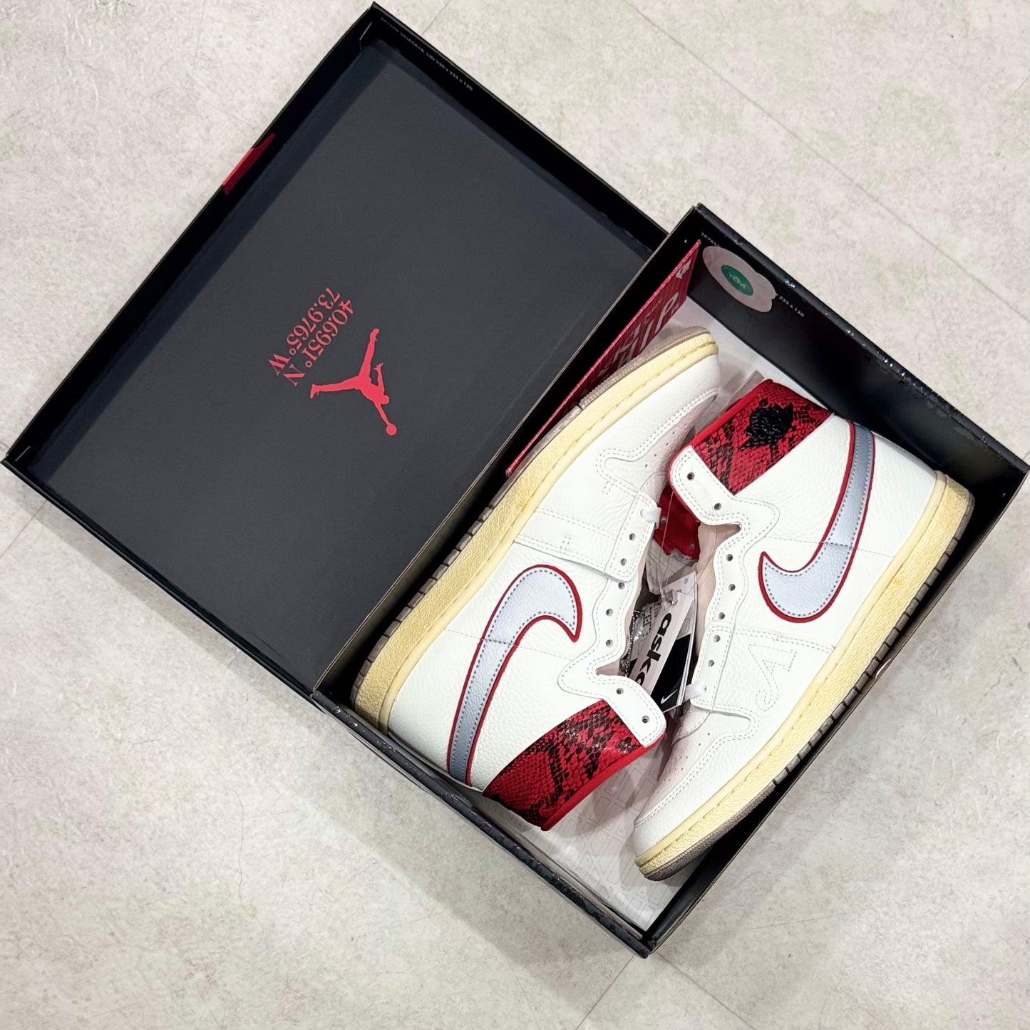 FN8675-100 Nike Jordan Air Ship Awake NY University Red