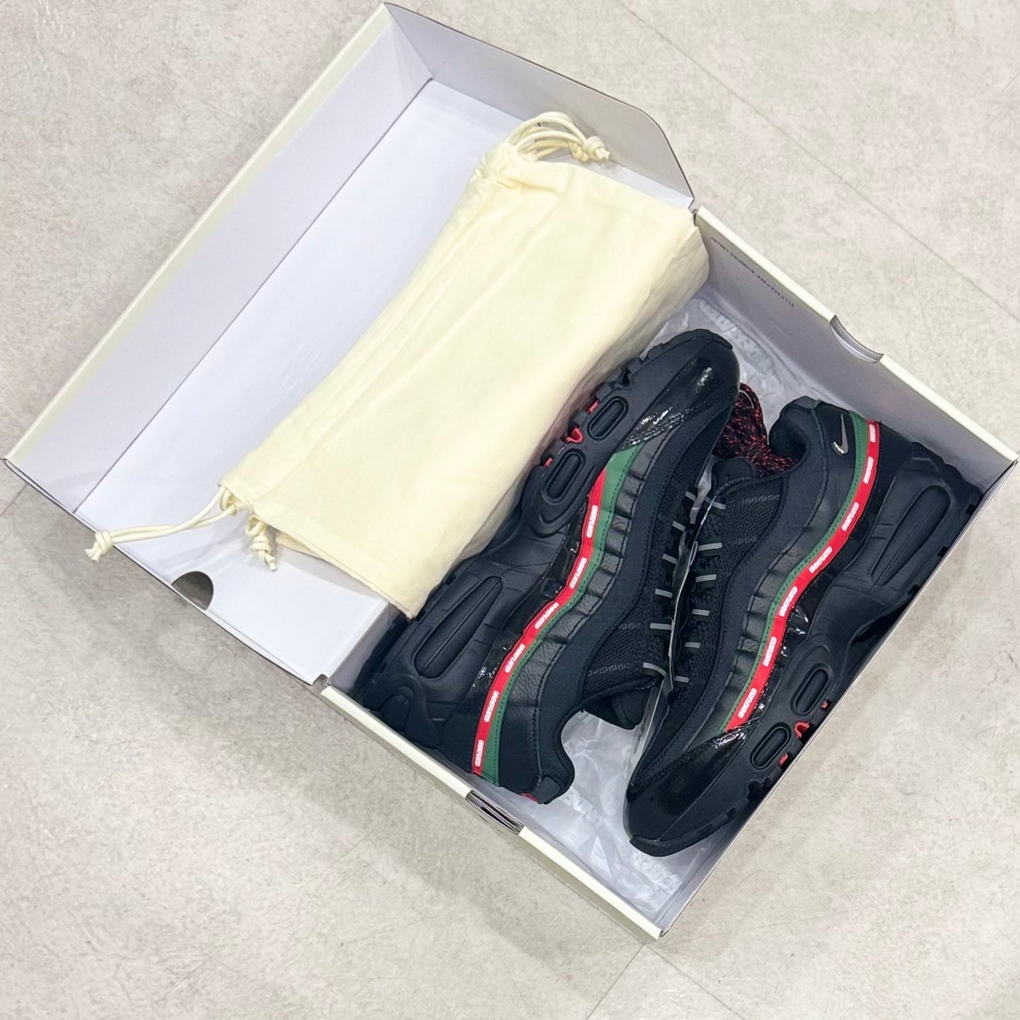 IB4453-001 Nike Air Max 95 Undefeated Black