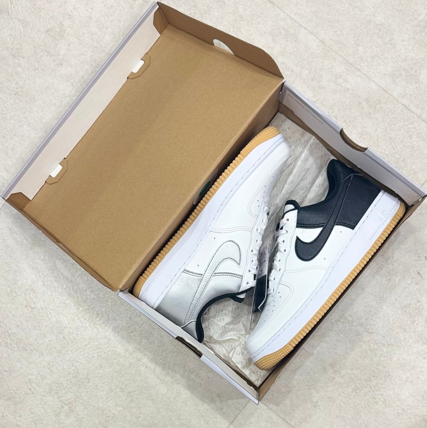 IB6847-100 Nike Air Force 1 Metallic Silver 2025