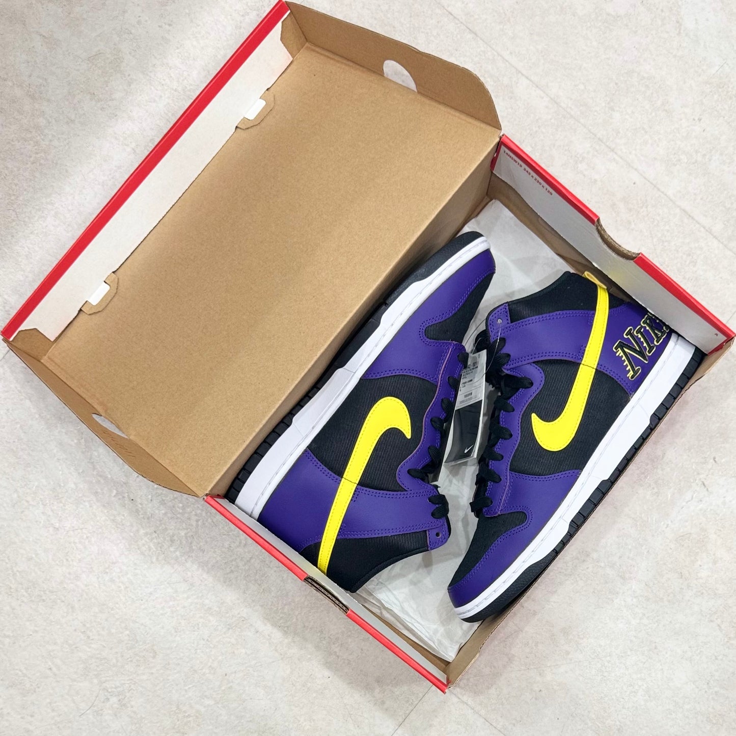 DH0642-001 Nike Dunk EMB Los Angeles Lakers