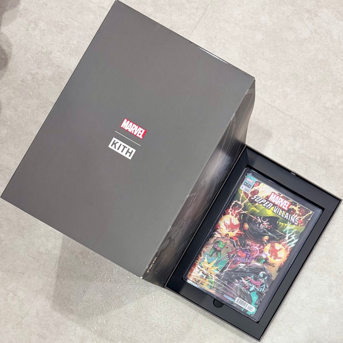 1203A660-01101 Asics GT-2160 Kith Marvel