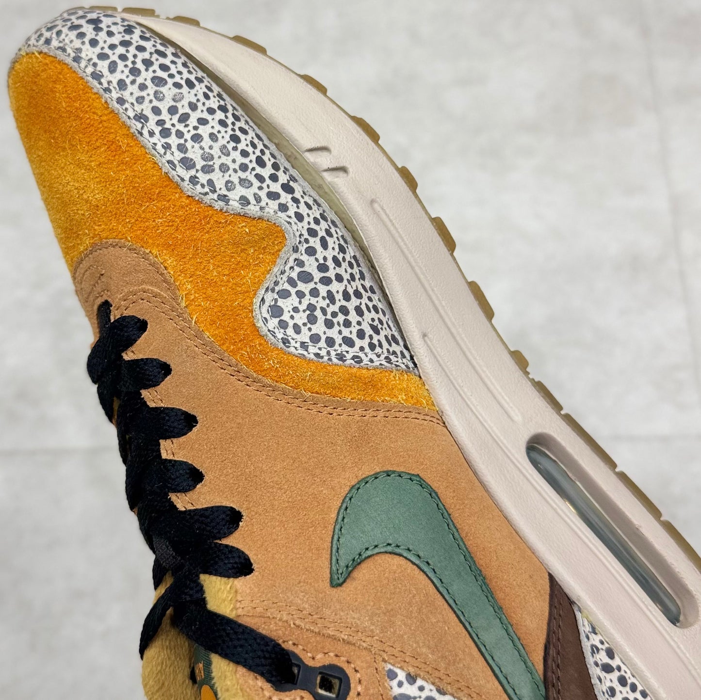 665873-200 Nike Air Max 1 Atmos Safari 2016