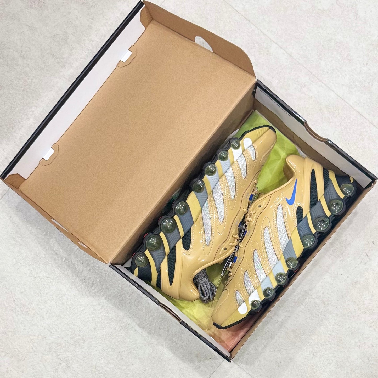 IB4029-700 Nike Air Max DN8 Patta Club Gold