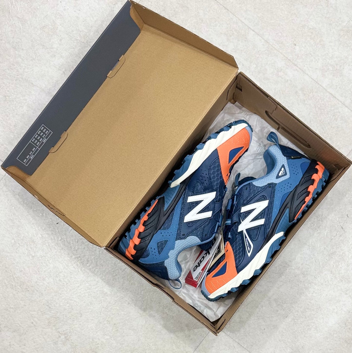 ML610XAT New Balance 610 Gore-Tex The Apartment