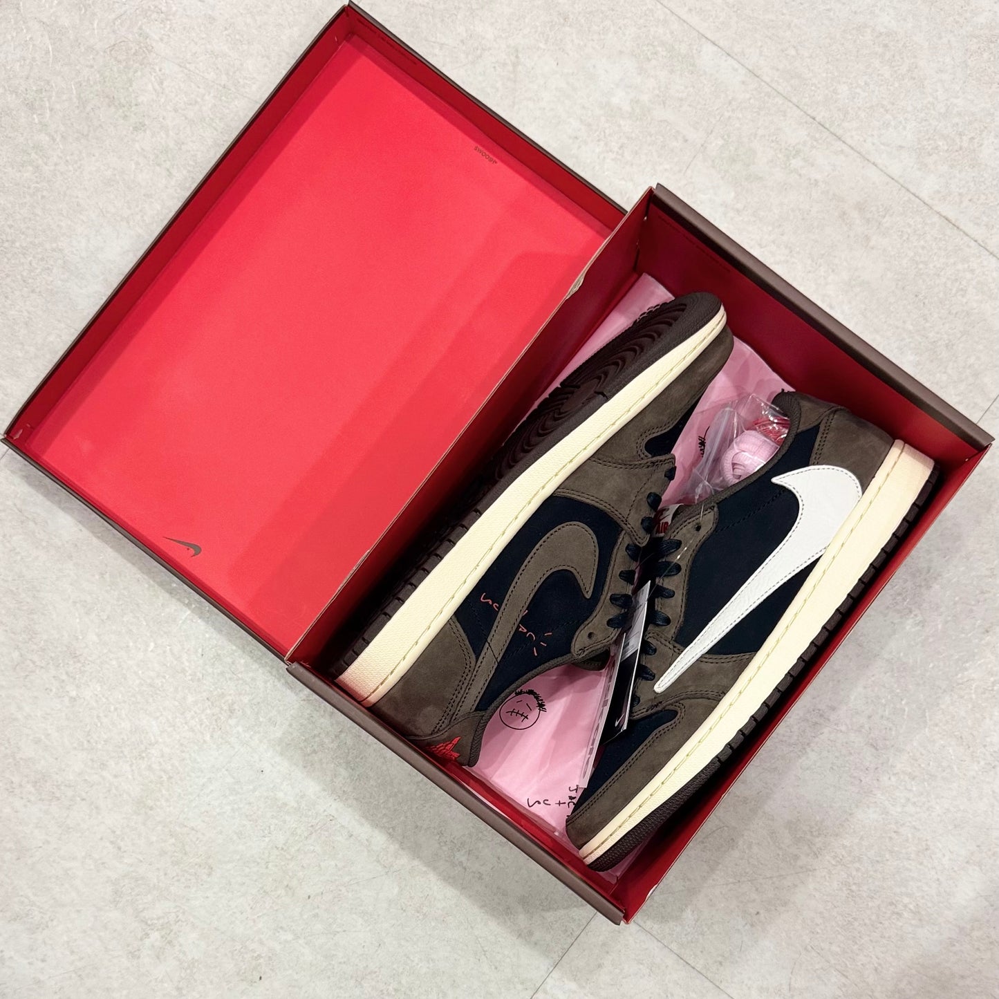 CQ4277-001 Nike Air Jordan 1 Travis Scott Dark Mocha