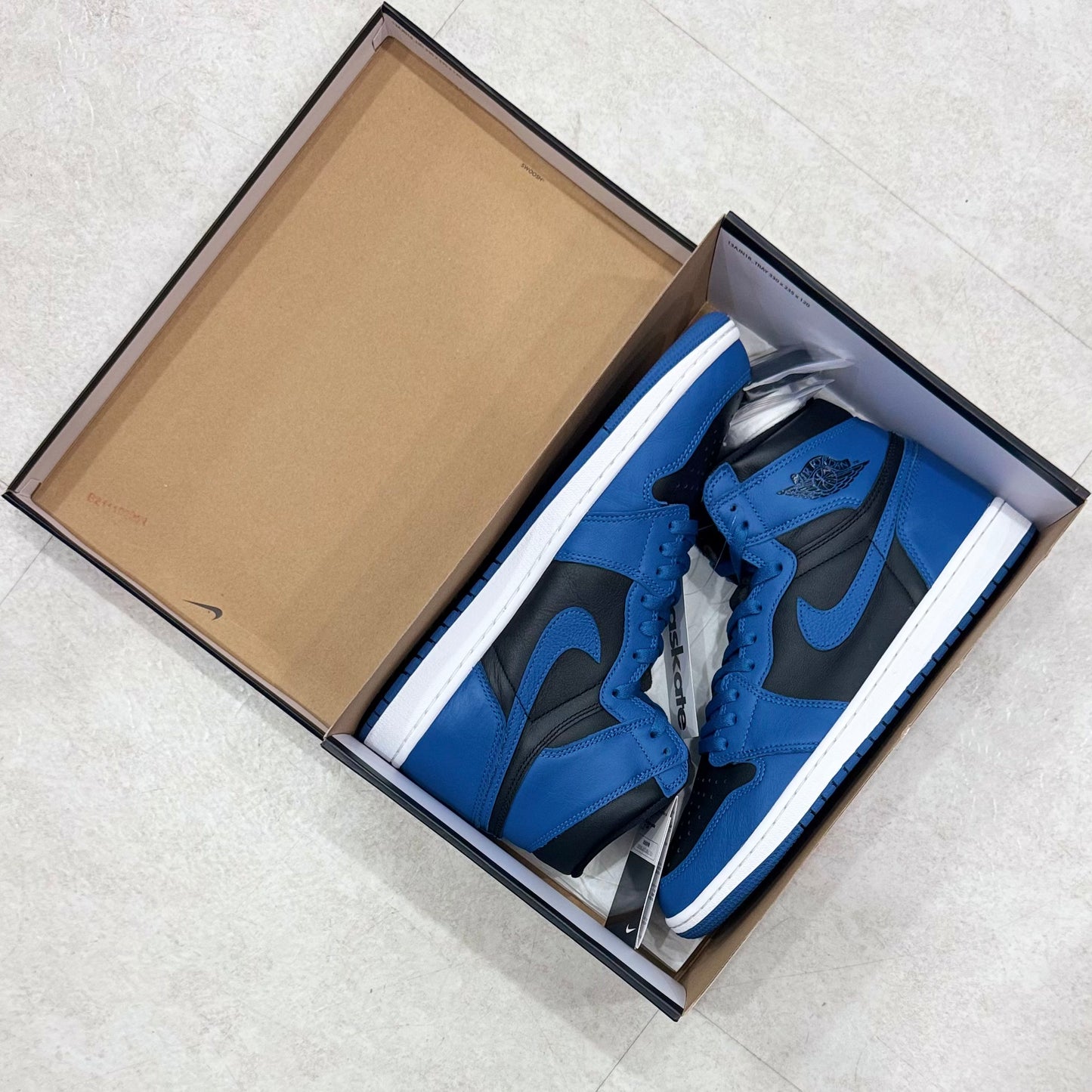 555088-404 Nike Air Jordan 1 Dark Marina Blue