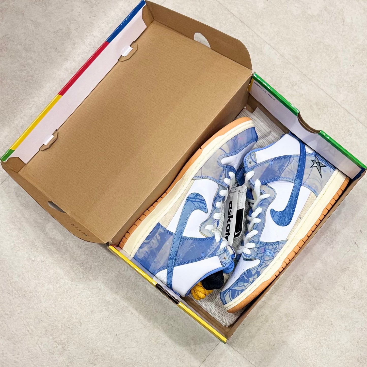 CV1677-100 Nike SB Dunk Carpet Company