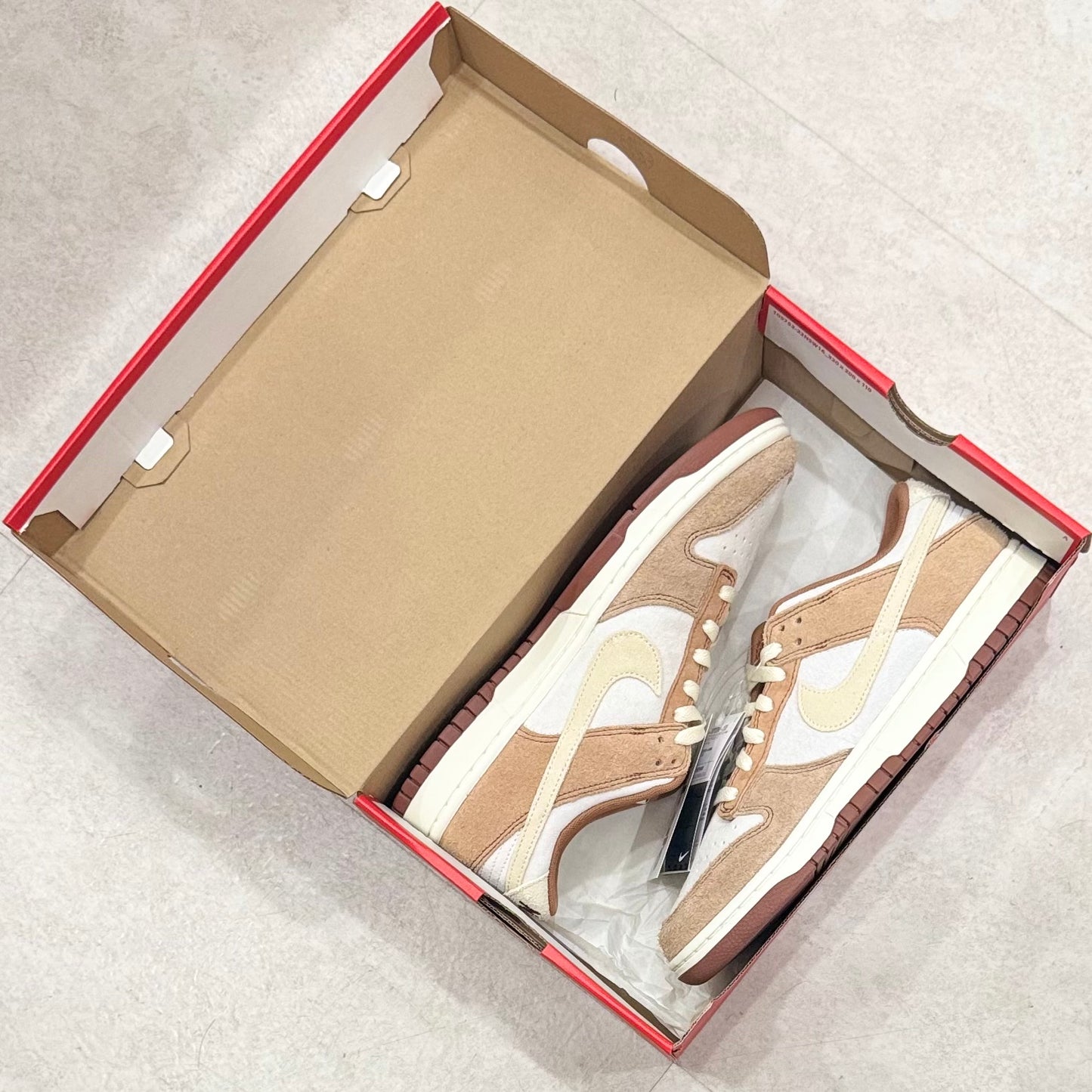 DD1390-100 Nike Dunk Medium Curry 2021
