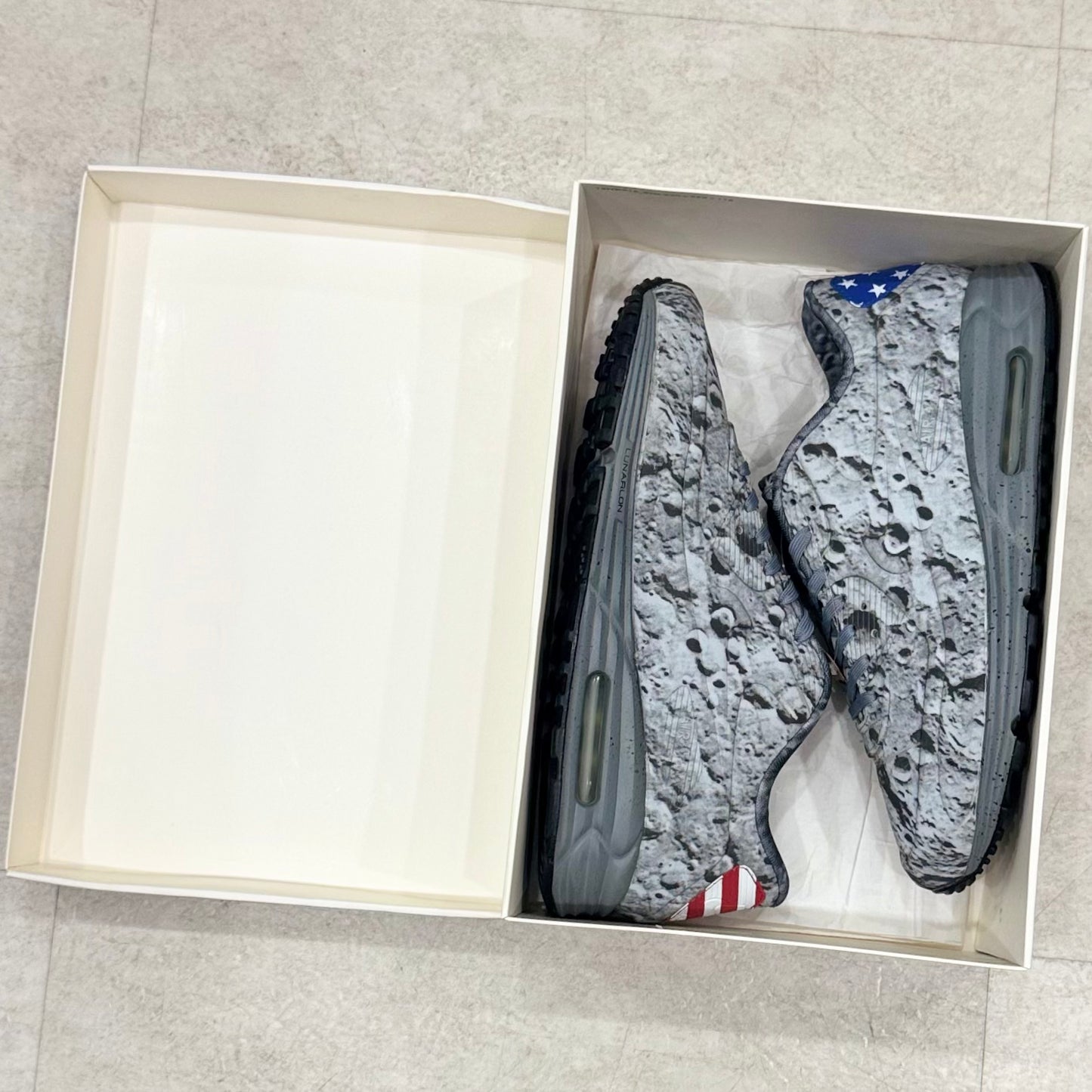 700098-007 Nike Air Max 90 Lunar Moon Landing