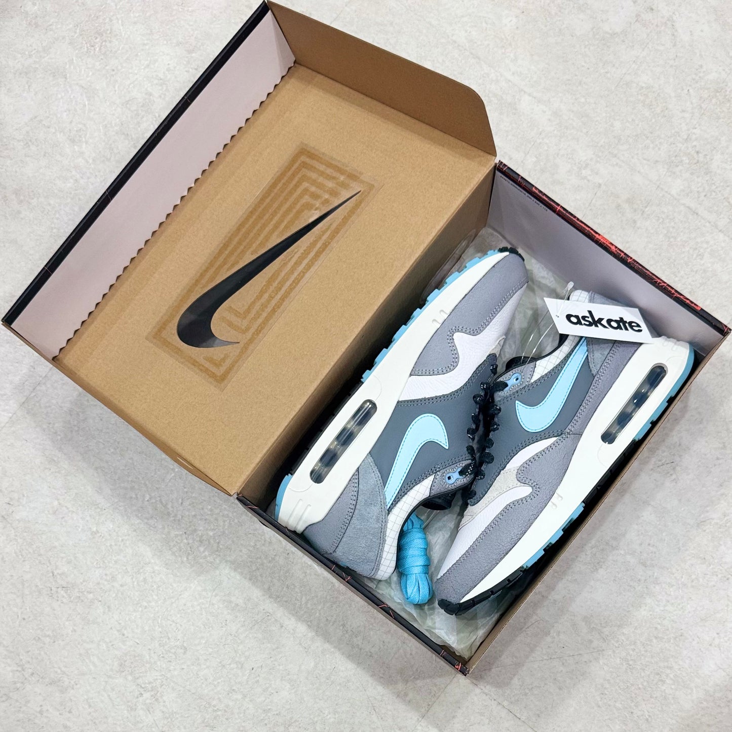 FQ8742-100 Nike Air Max 1 86 Chicago