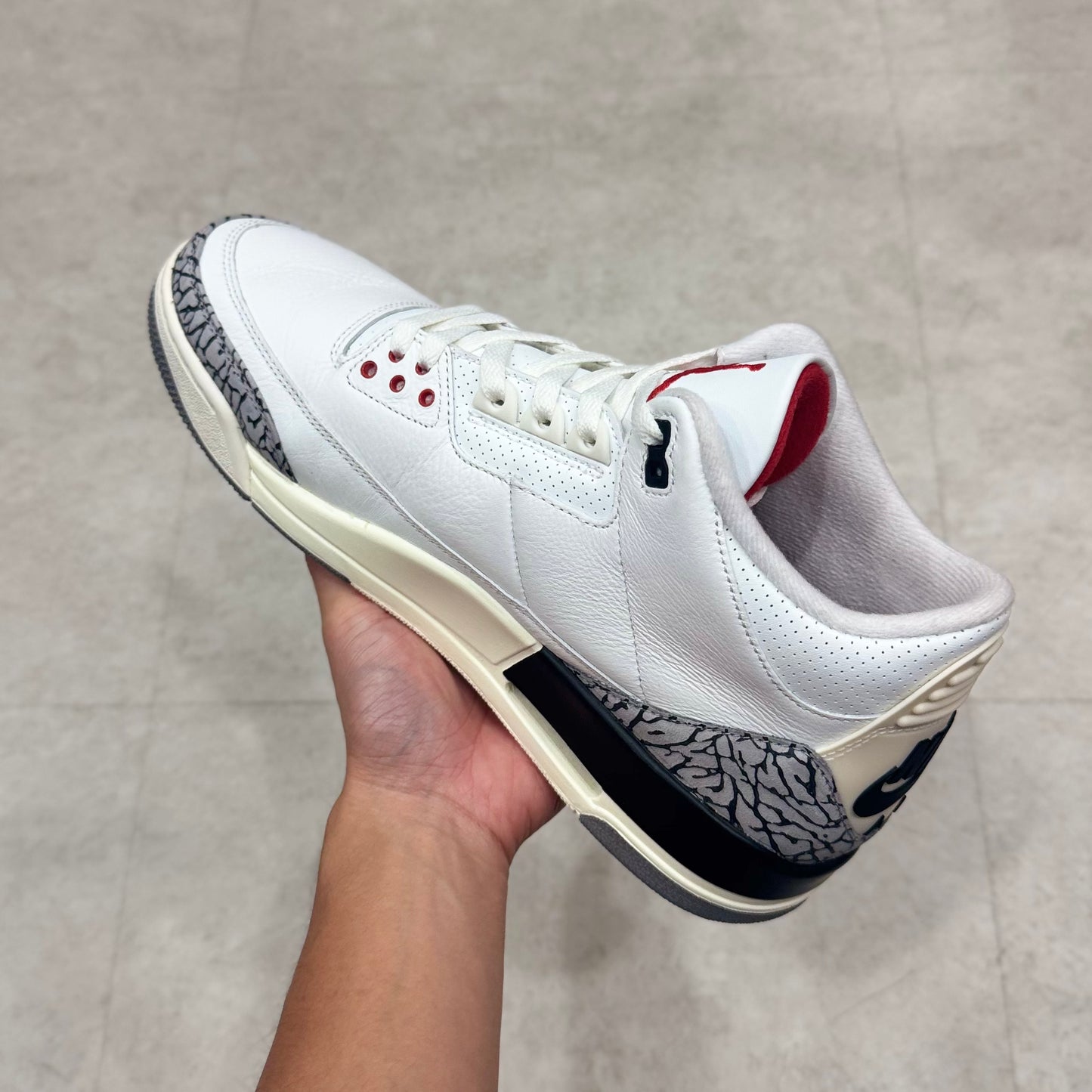 DN3707-100 Nike Air Jordan 3 White Cement 2023