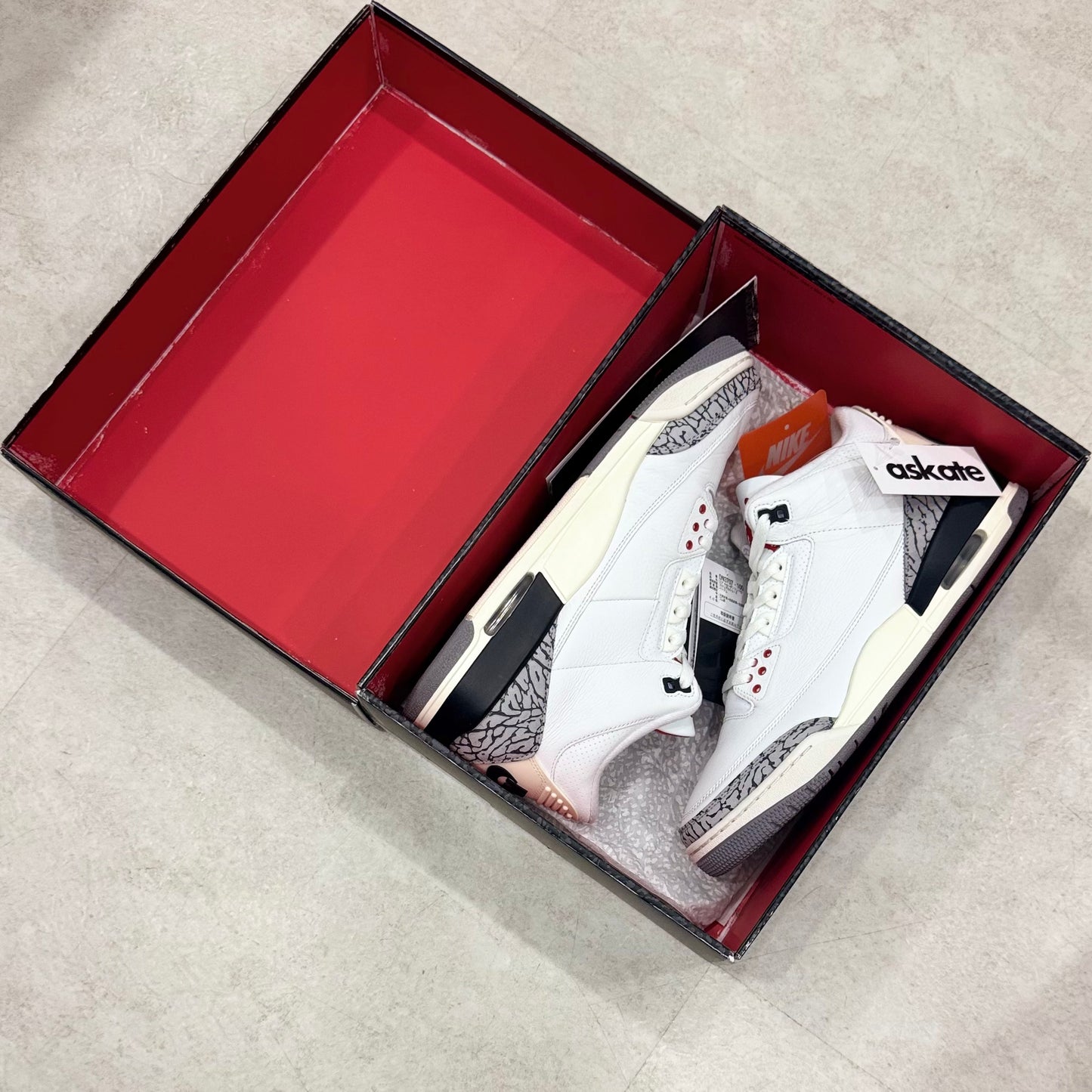 DN3707-100 Nike Air Jordan 3 White Cement 2023