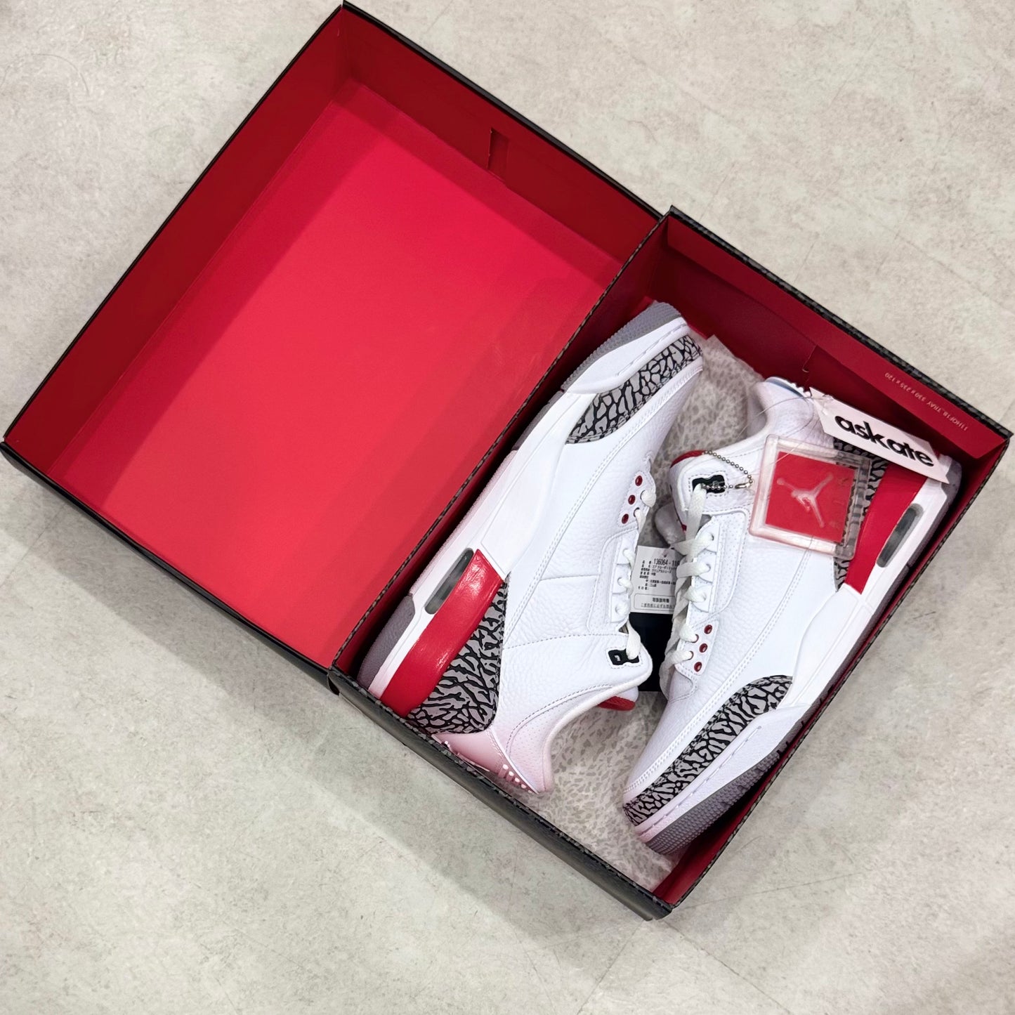 136064-116 Nike Air Jordan 3 Hall Of Fame