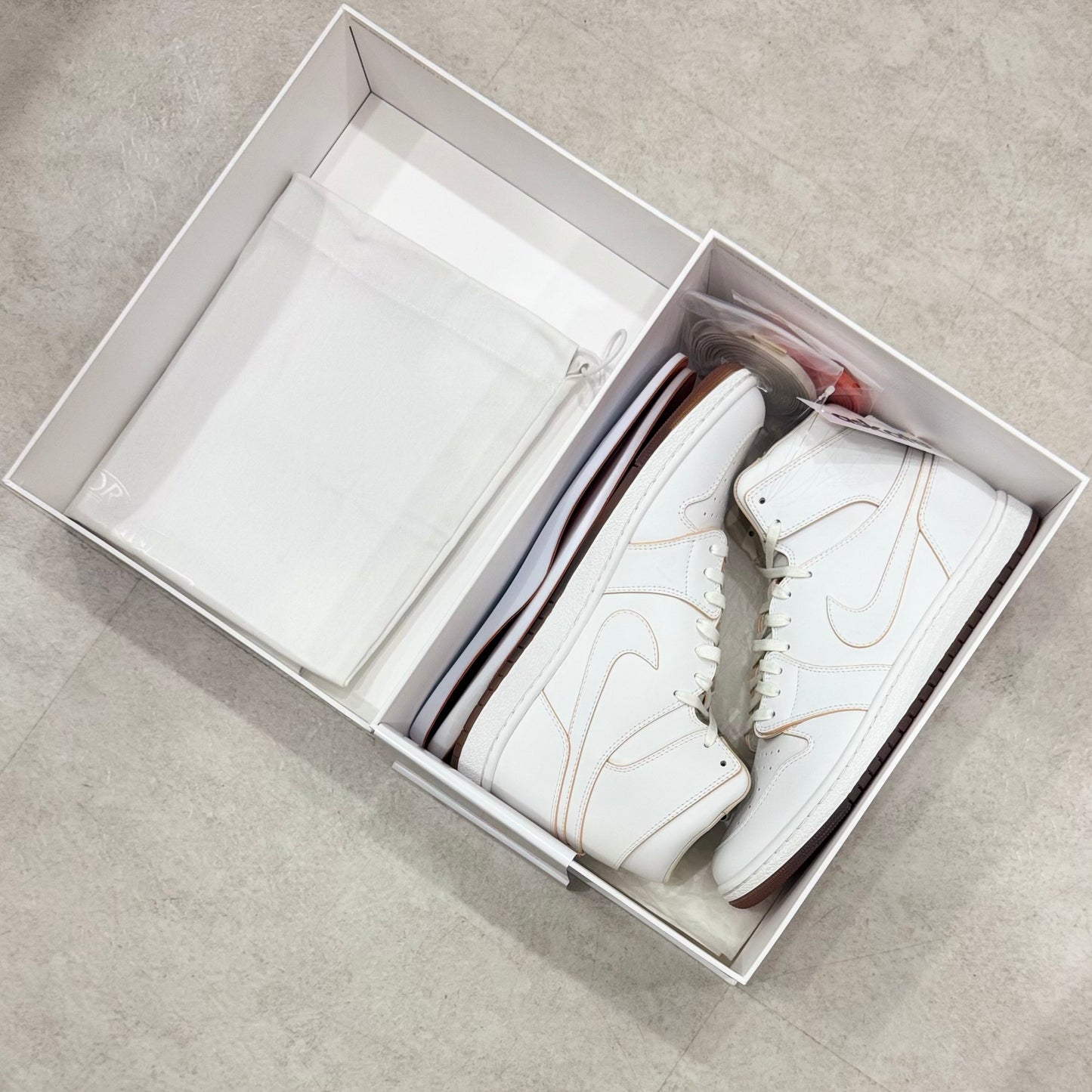 DZ3139-002 Nike Air Jordan 1 85 Wings Phantom