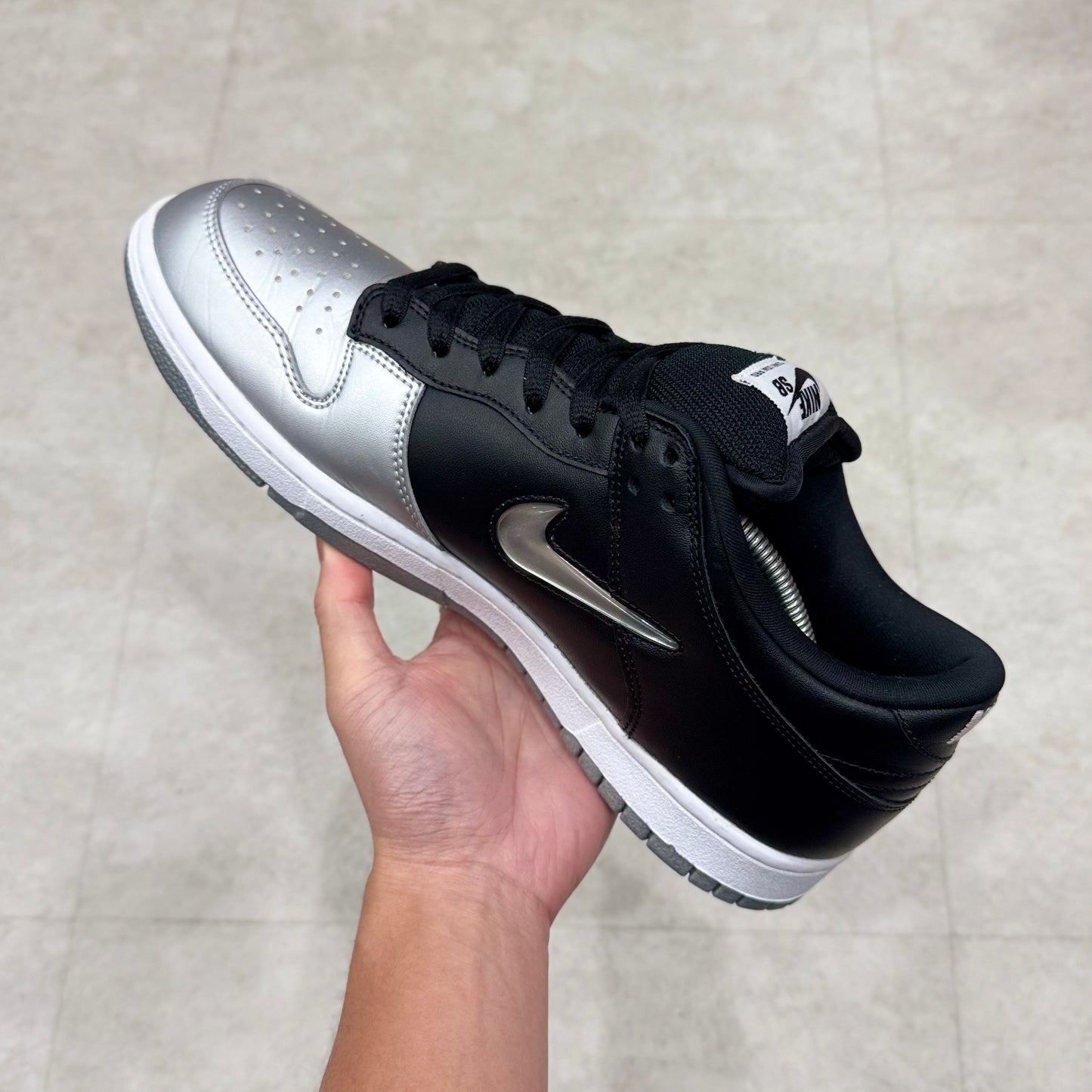 CK3480-001 Nike SB Dunk Supreme Metallic Silver 2019
