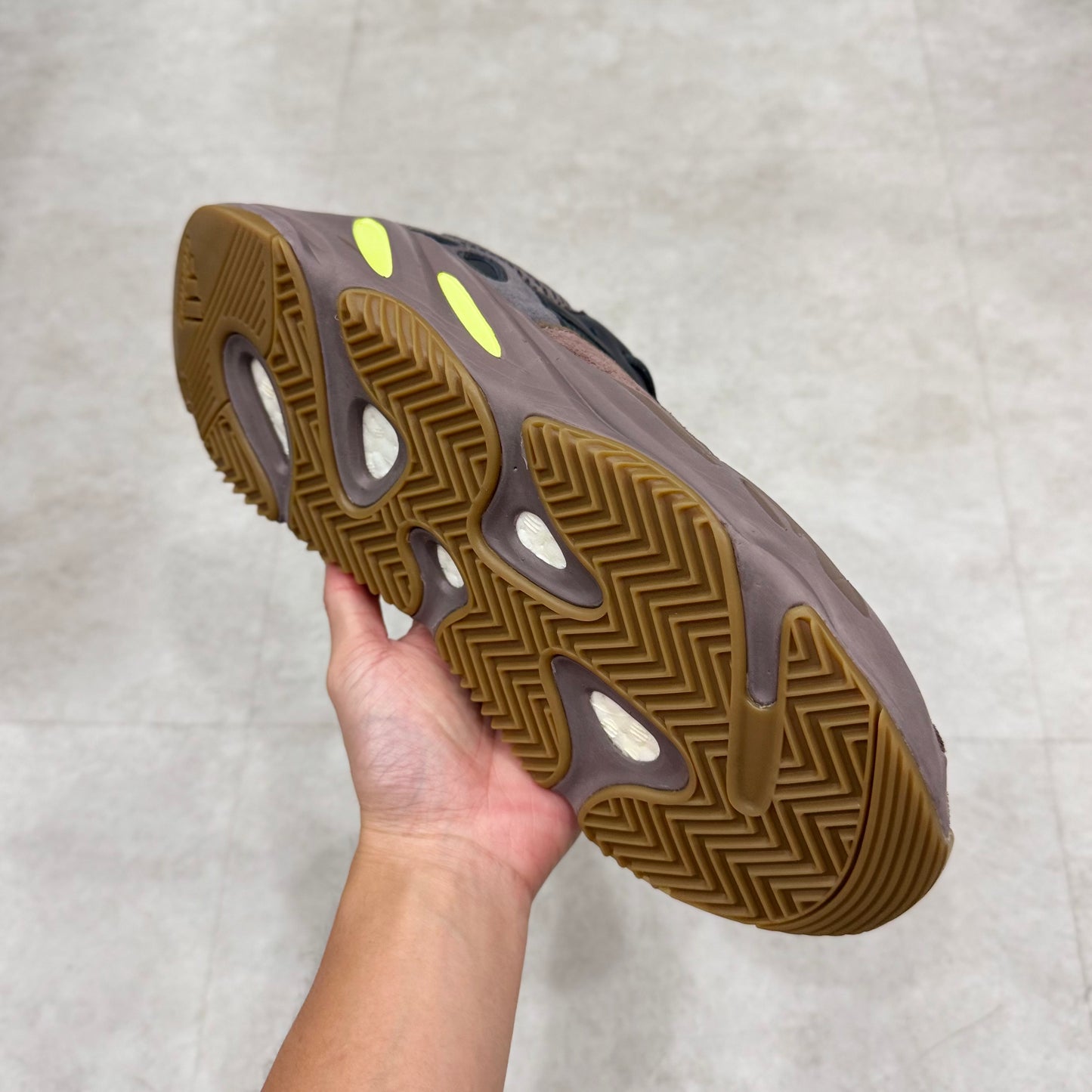 EE9614 Adidas Yeezy Boost 700 Mauve 2018