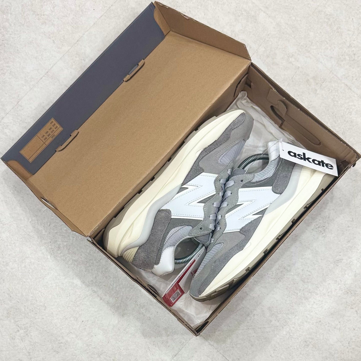 M5740PSG New Balance 57/40 Sea Salt