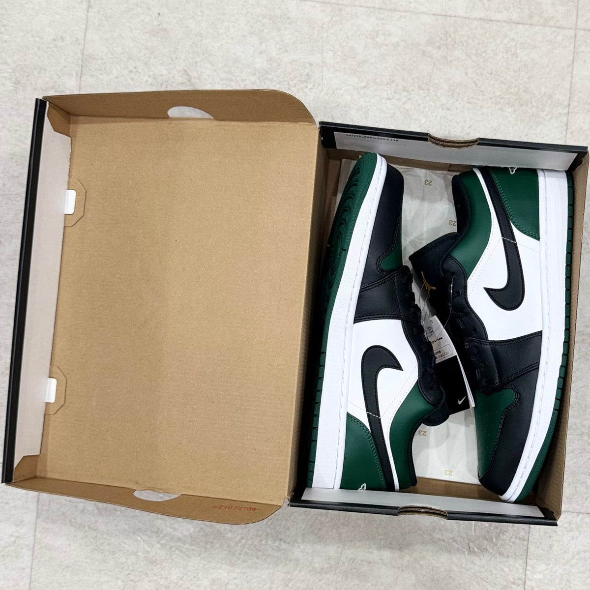 553558-371 Nike Air Jordan 1 Noble Green