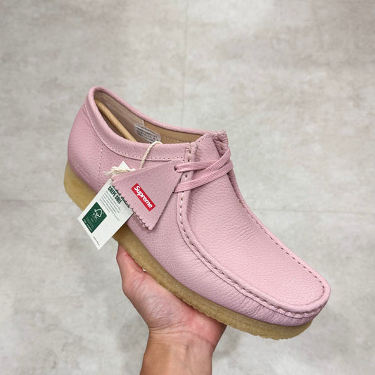 61907575 Clarks Wallabee Supreme Pink Reflective
