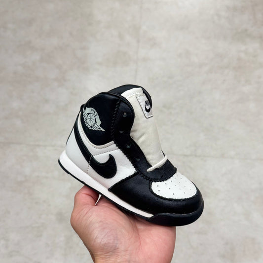 DV3655-001 Nike Air Jordan 1 TD 85 Panda
