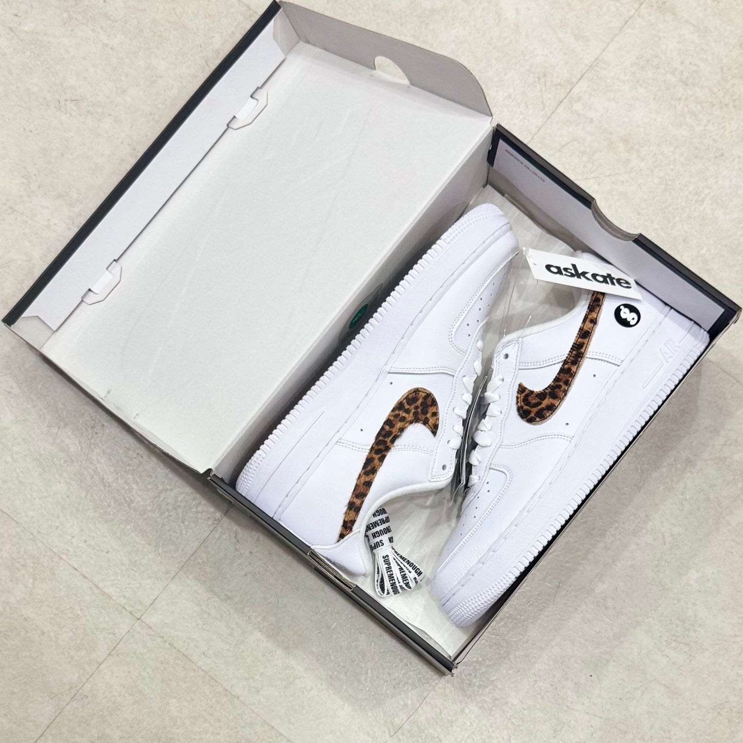 IM3483-100 Nike Air Force 1 Supreme Goodenough