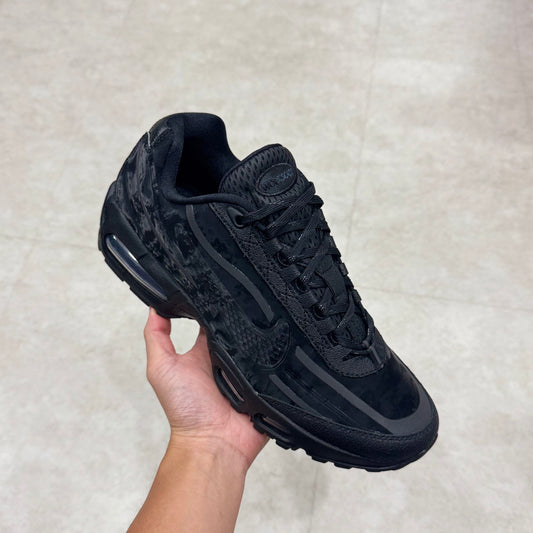 HQ0263-001 Nike Air Max 95 Worksout