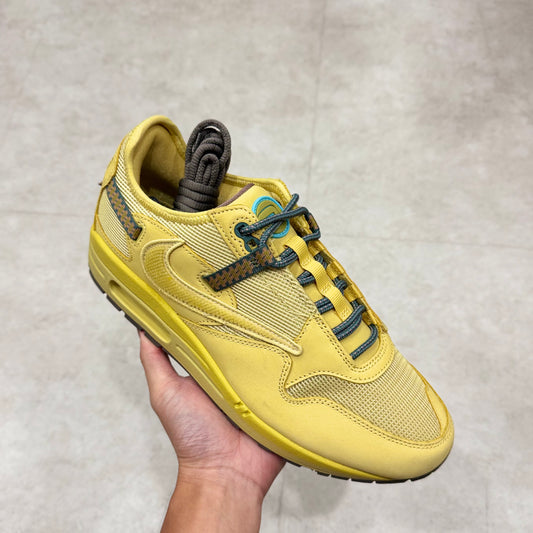 DO9392-700 Nike Air Max 1 Travis Scott