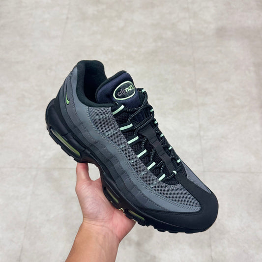 HM0622-001 Nike Air Max 95 Vapor Green