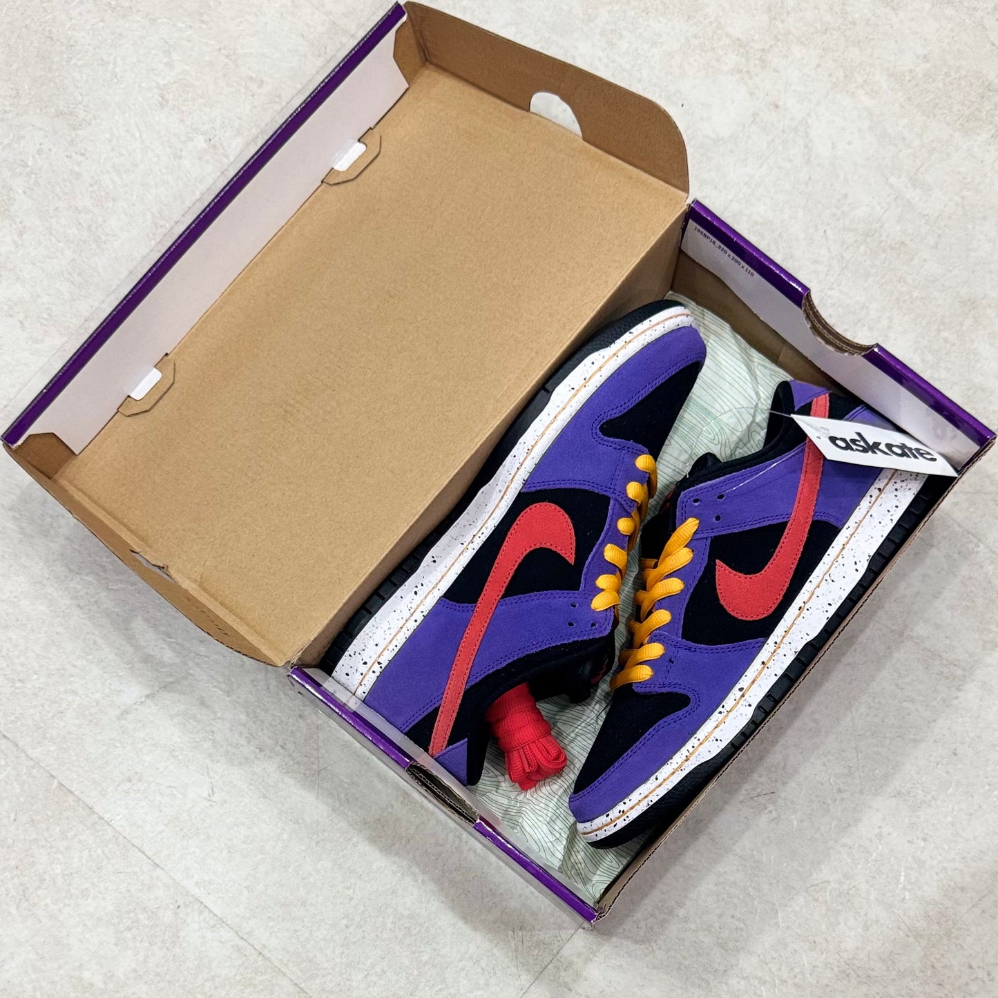 BQ6817-008 Nike SB Dunk ACG
