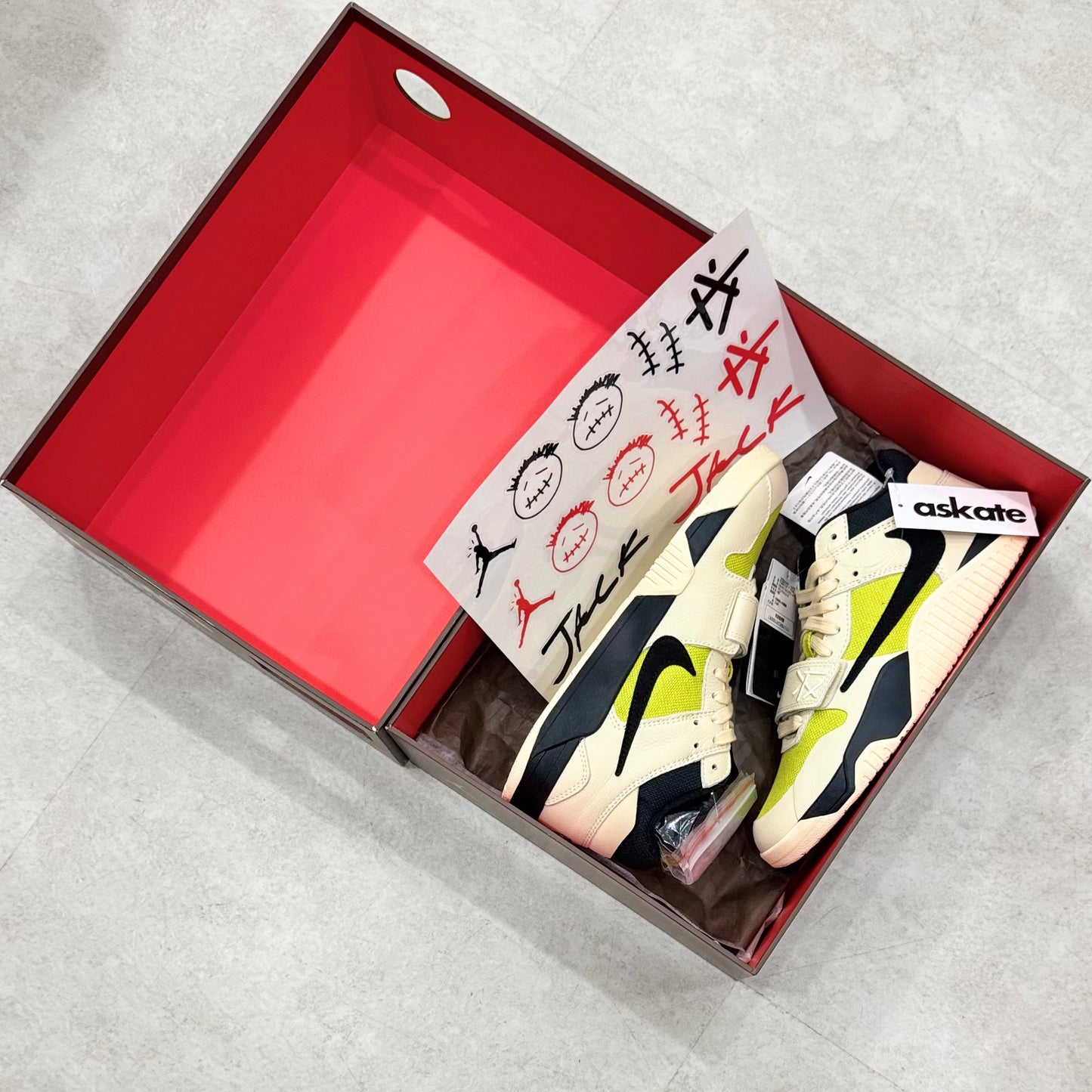 FZ8117-102 Nike Jumpman Jack Travis Scott Bright Cactus