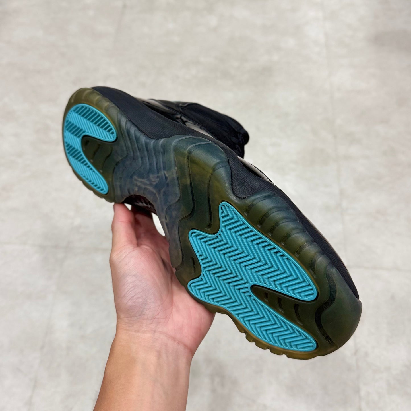 378037-006 Nike Air Jordan 11 Gamma Blue
