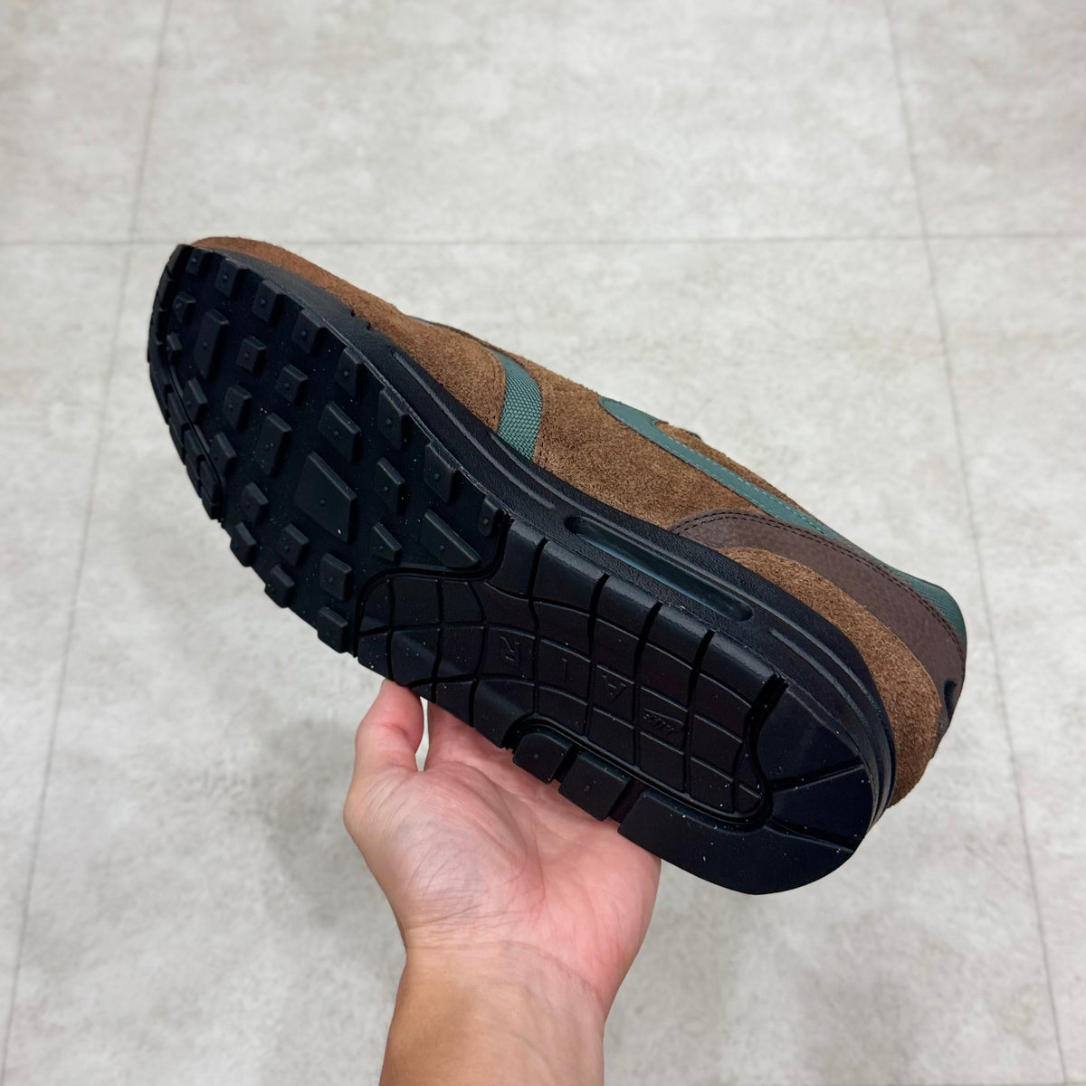 FZ3590-259 Nike Air Max 1 Beef Broccoli 2024