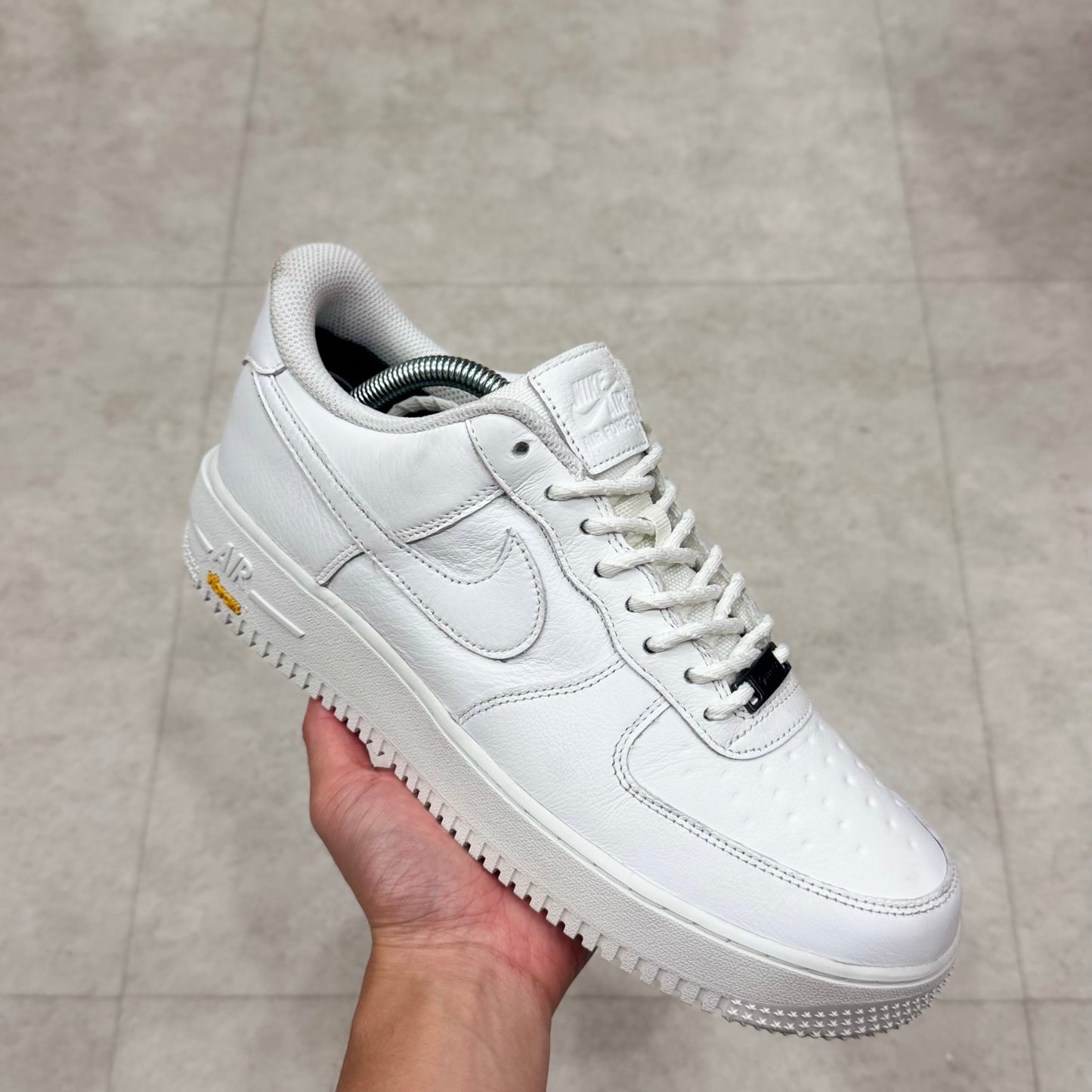 HV5953-100 Nike Air Force 1 Gore-Tex Vibram Summit White
