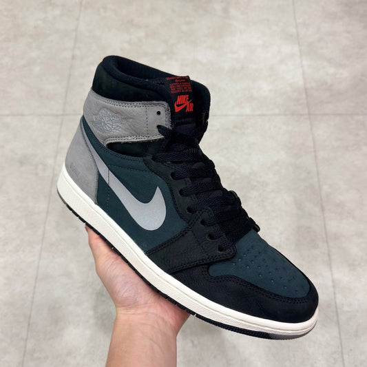 DB2889-001 Nike Air Jordan 1 Gore-Tex Particle Grey