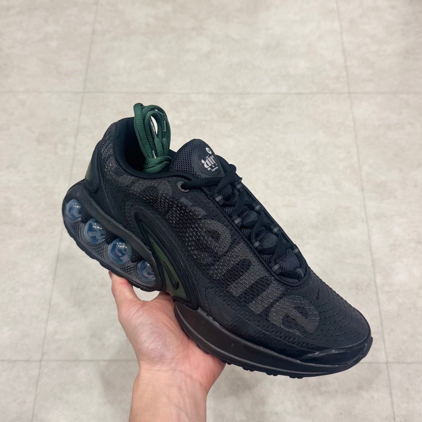 FZ4044-001 Nike Air Max DN Supreme Black