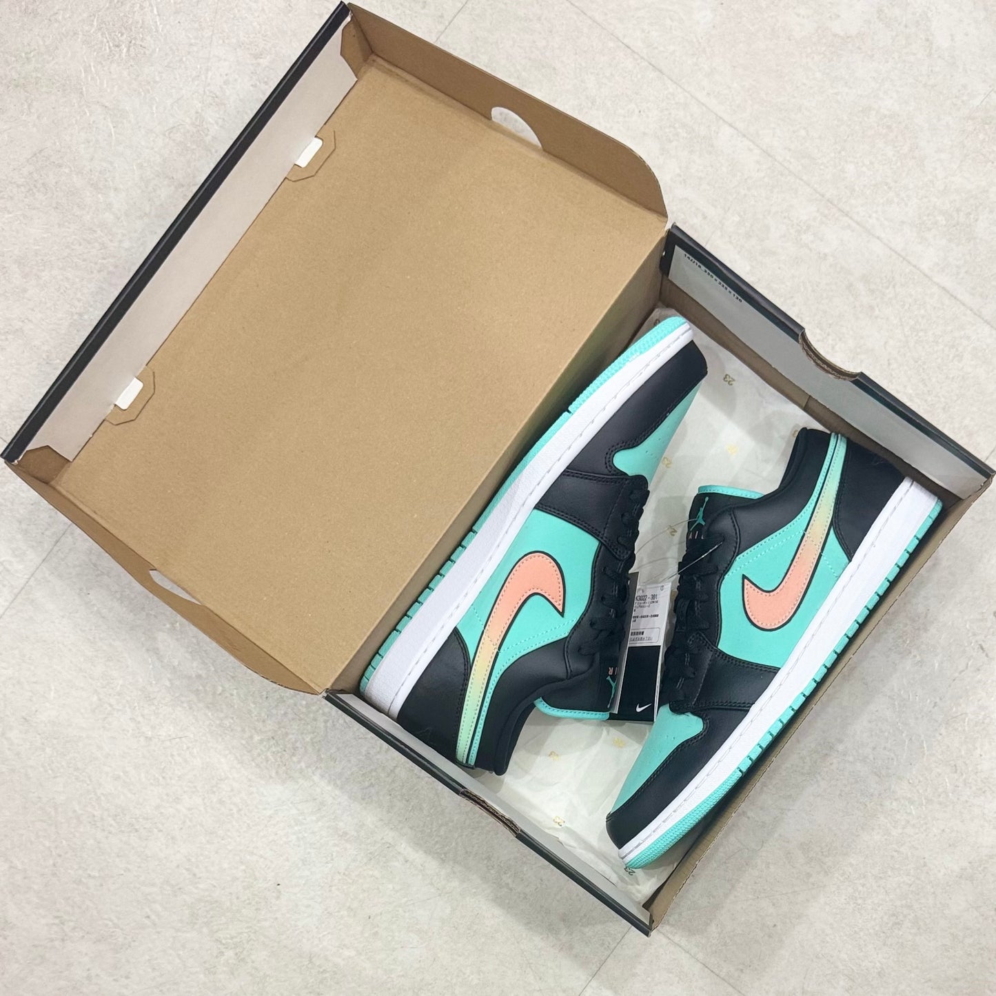 CK3022-301 Nike Air Jordan 1 Tropical Twist 2021