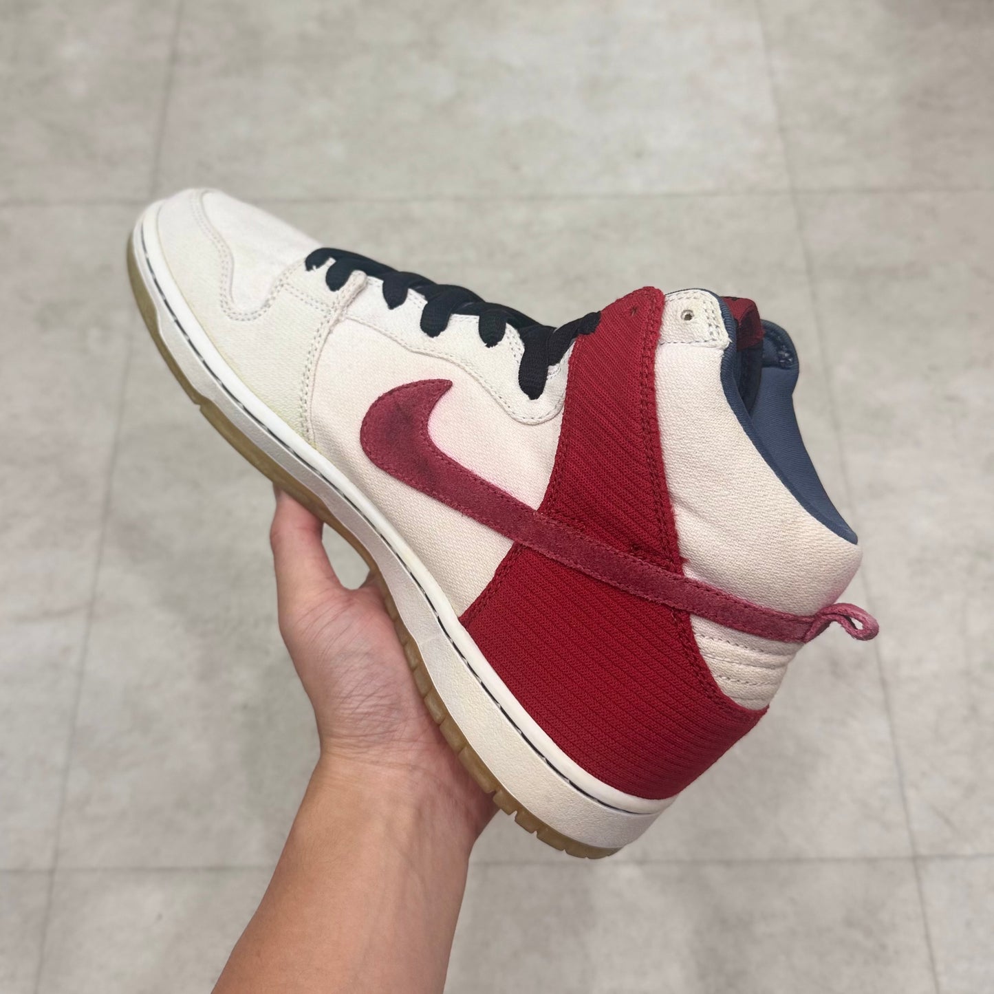 305050-100 Nike SB Dunk Cheech & Chong