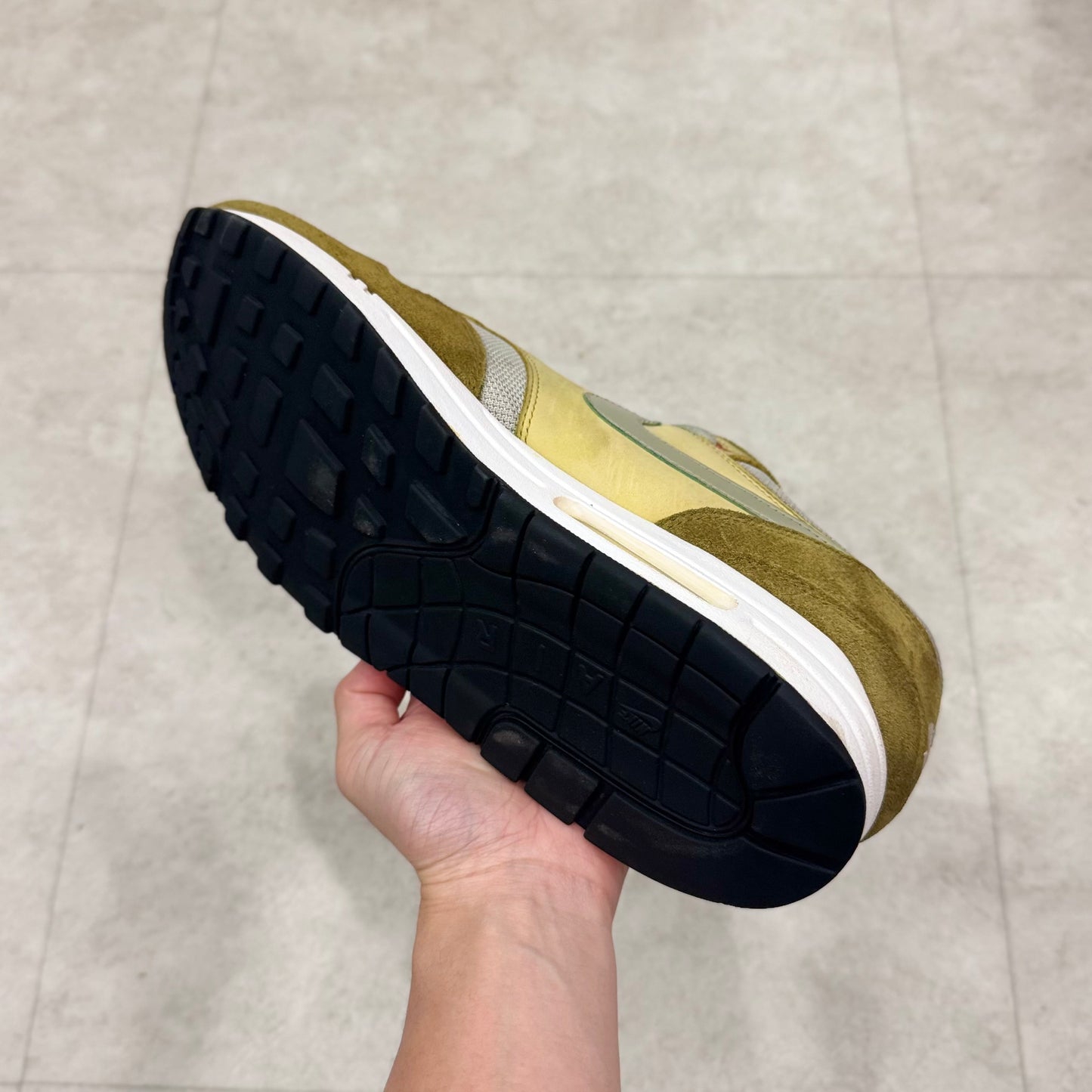908366-300 Nike Air Max 1 Greek Curry