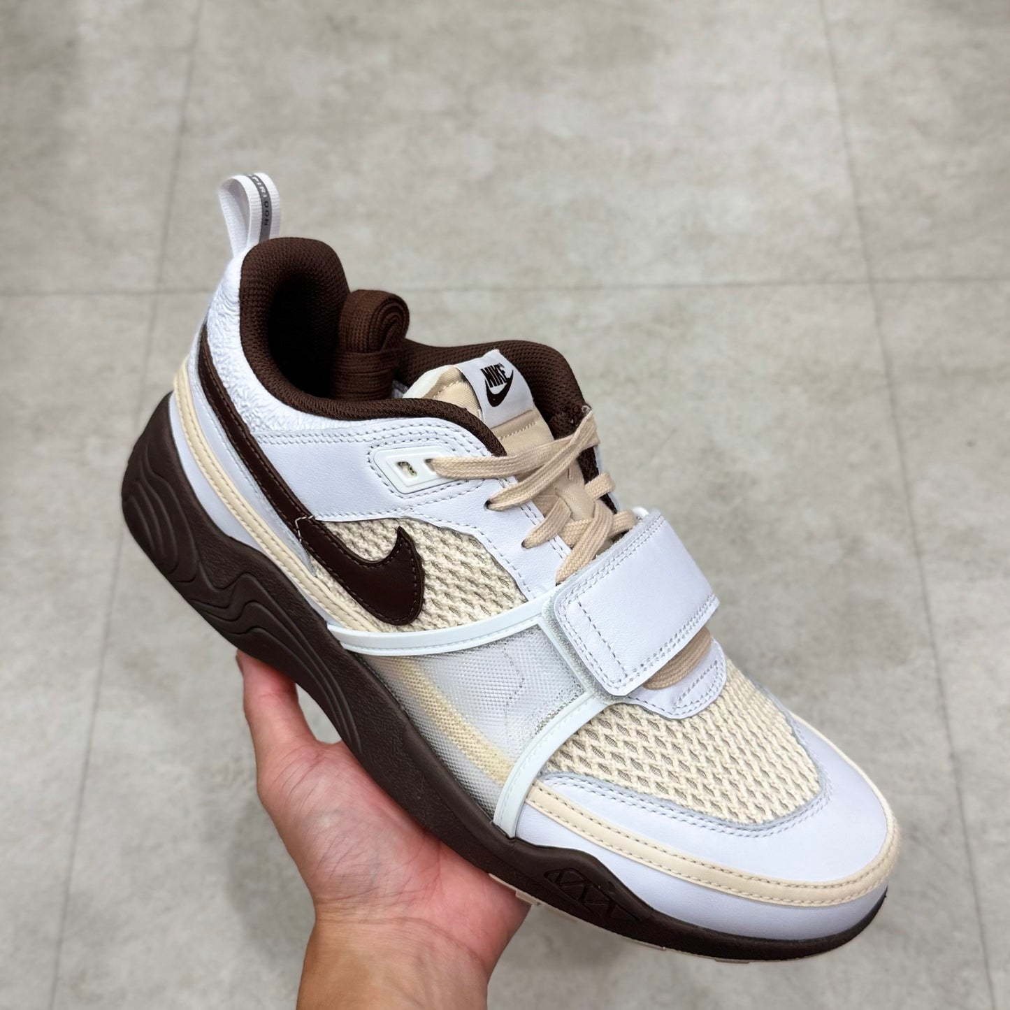 HQ3073-100 Nike Zoom Field Jaxx Cactus Jack Travis Scott White