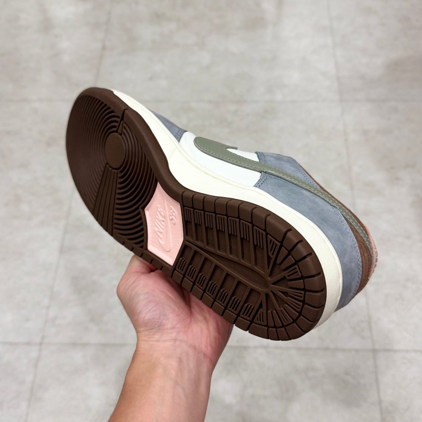 FQ1180-001 Nike SB Dunk Yuto Horigome Wolf Grey