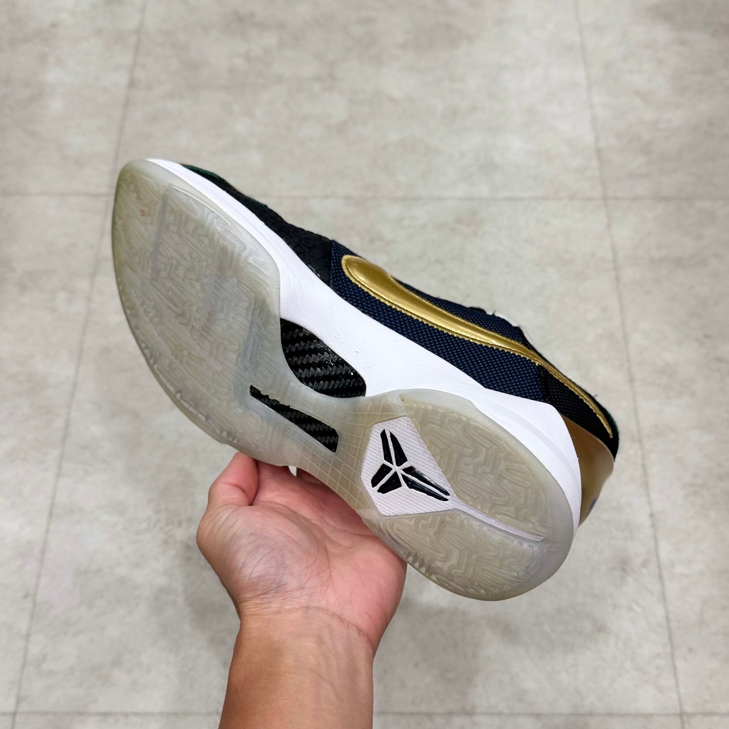 DB5551-900 Nike Kok 5 Undefeated Pack