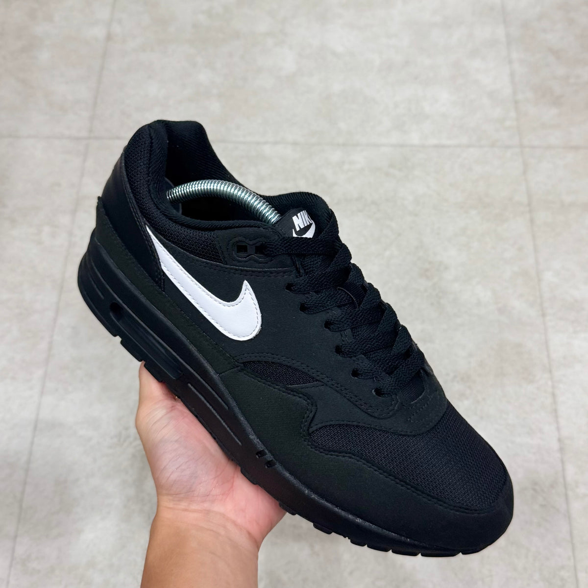 FZ0628-010 Nike Air Max 1 Black White