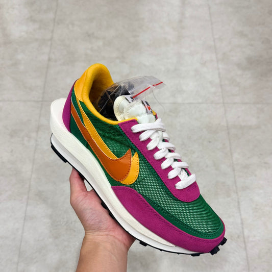 BV0073-301 Nike LD Waffle Sacai Pine Green