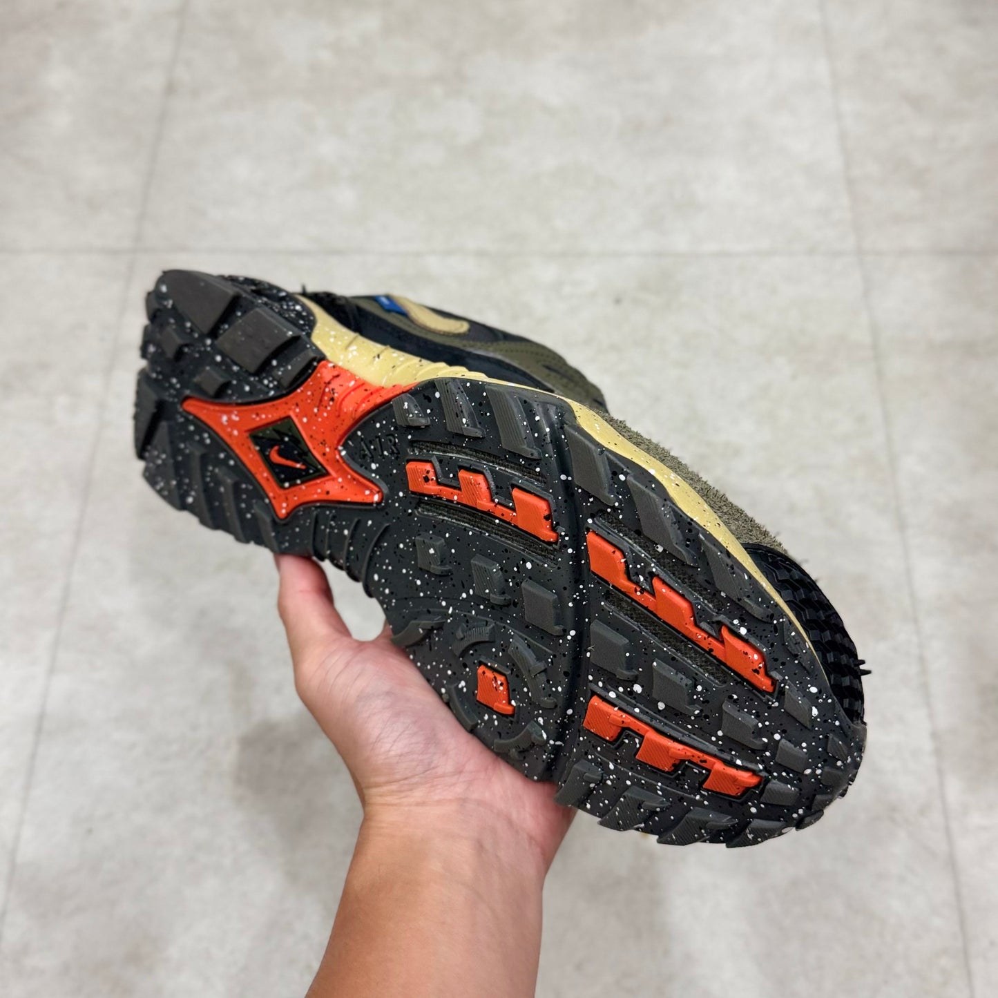 FN7546-300 Nike Air Terra Humara Undefeated Cargo Khaki