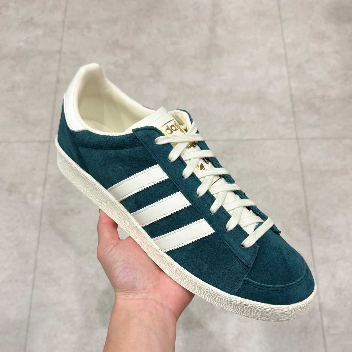 JR4354 Adidas Jabbar Aurora Ivy