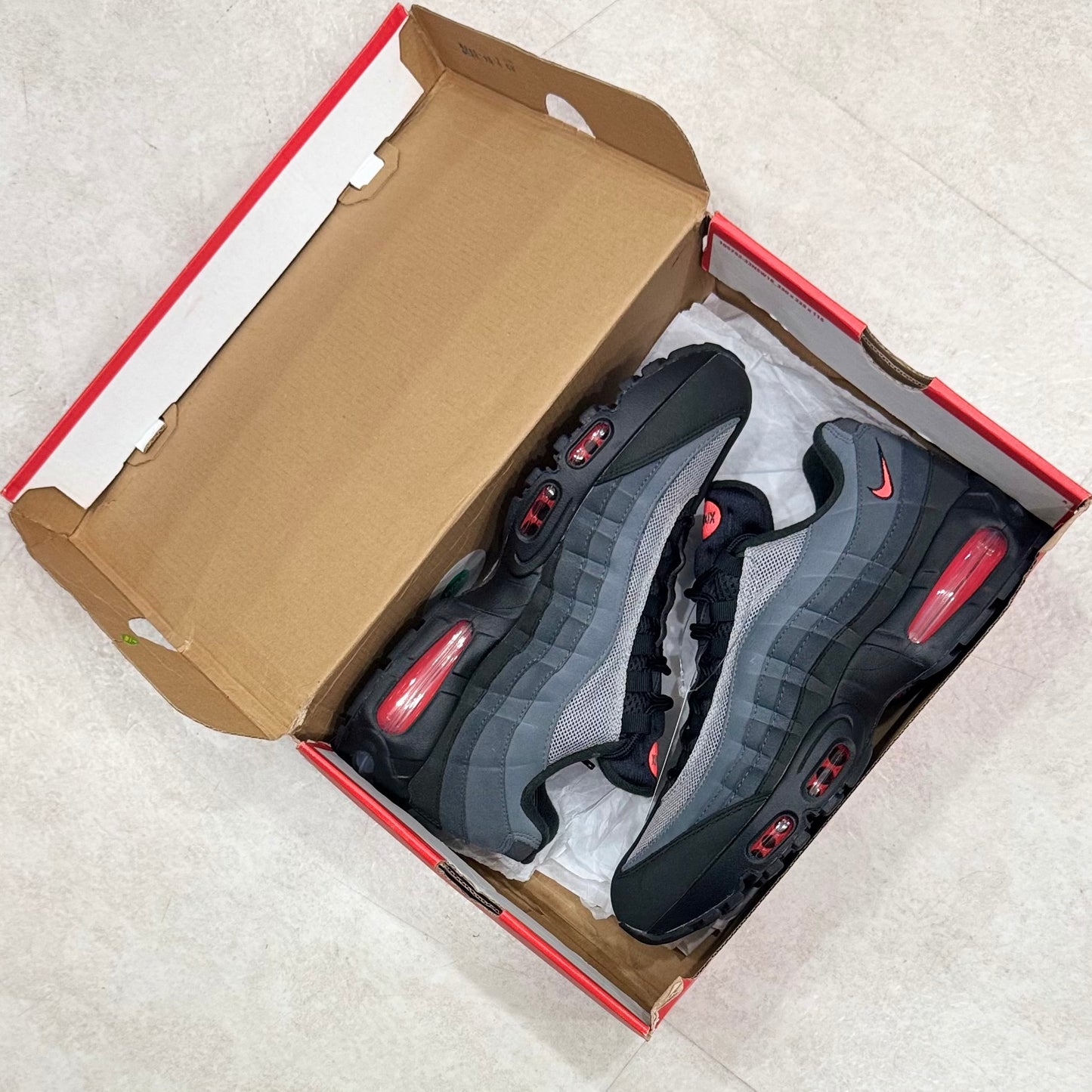 IH4457-002 Nike Air Max 95 Black Bright Crimson