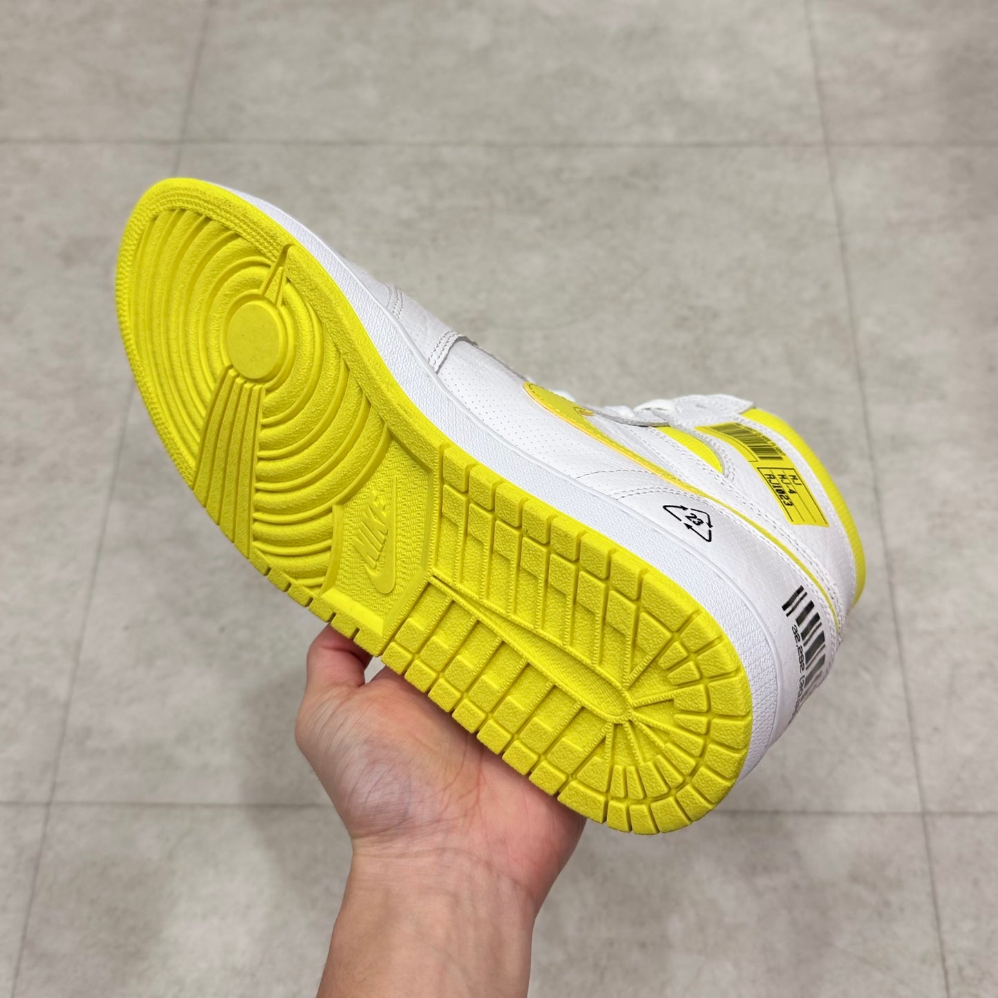 555088-170 Nike Air Jordan 1 First Class Flight