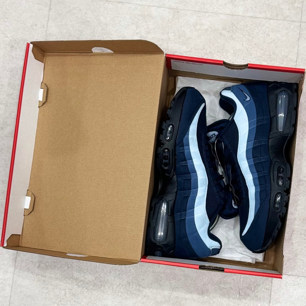 IH4457-400 Nike Air Max 95 JD Sports Obsidian