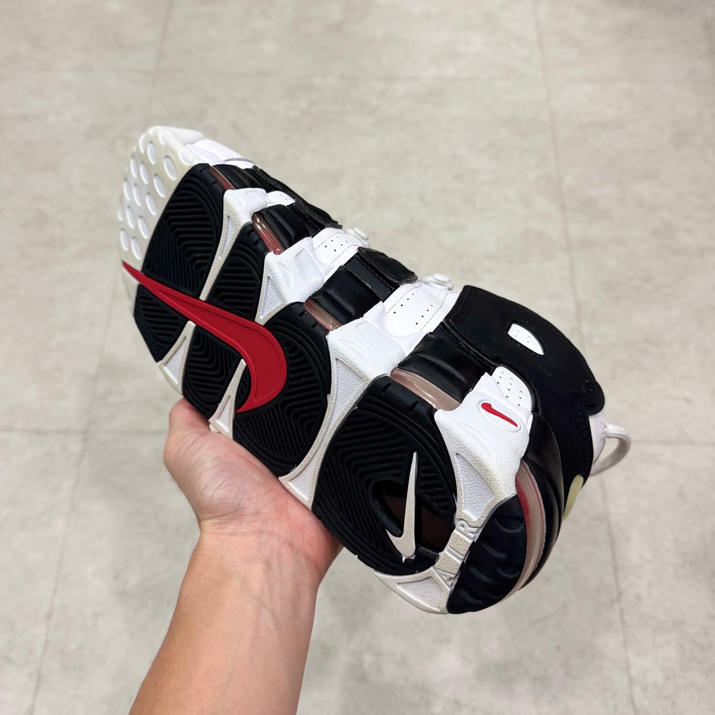 414962-105 Nike Air More Uptempo Panda 2020